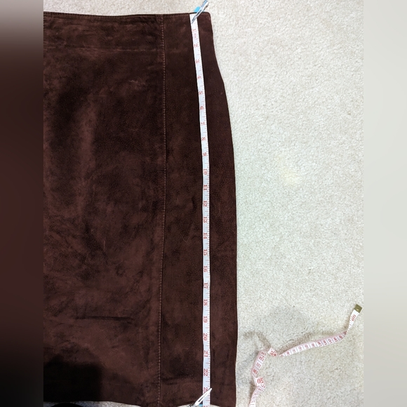 Gorgeous vintage Danier midi suede chocolate brown skirt - Picture 4 of 7
